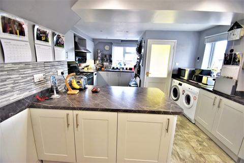 7 Roughtons, Chelmsford, CM2 8PE