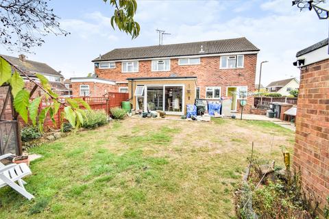 7 Roughtons, Chelmsford, CM2 8PE