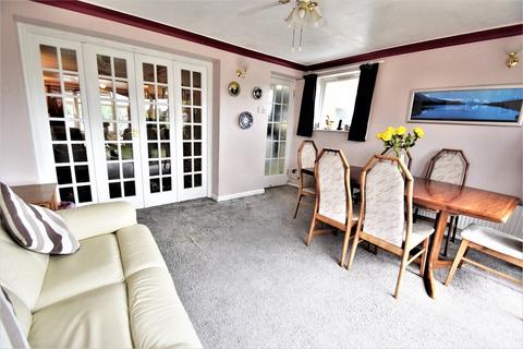 7 Roughtons, Chelmsford, CM2 8PE