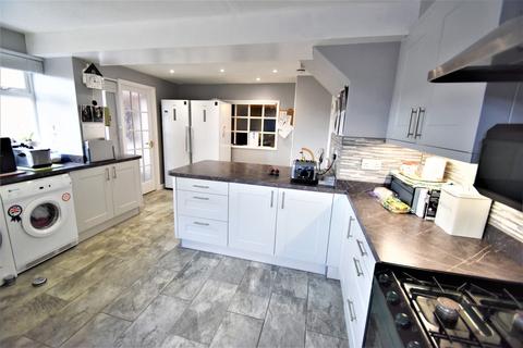 7 Roughtons, Chelmsford, CM2 8PE