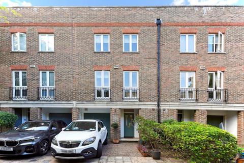 4 bedroom townhouse to rent, Beaufort Road East Twickenham TW1 2PQ