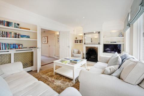 4 bedroom townhouse to rent, Beaufort Road East Twickenham TW1 2PQ