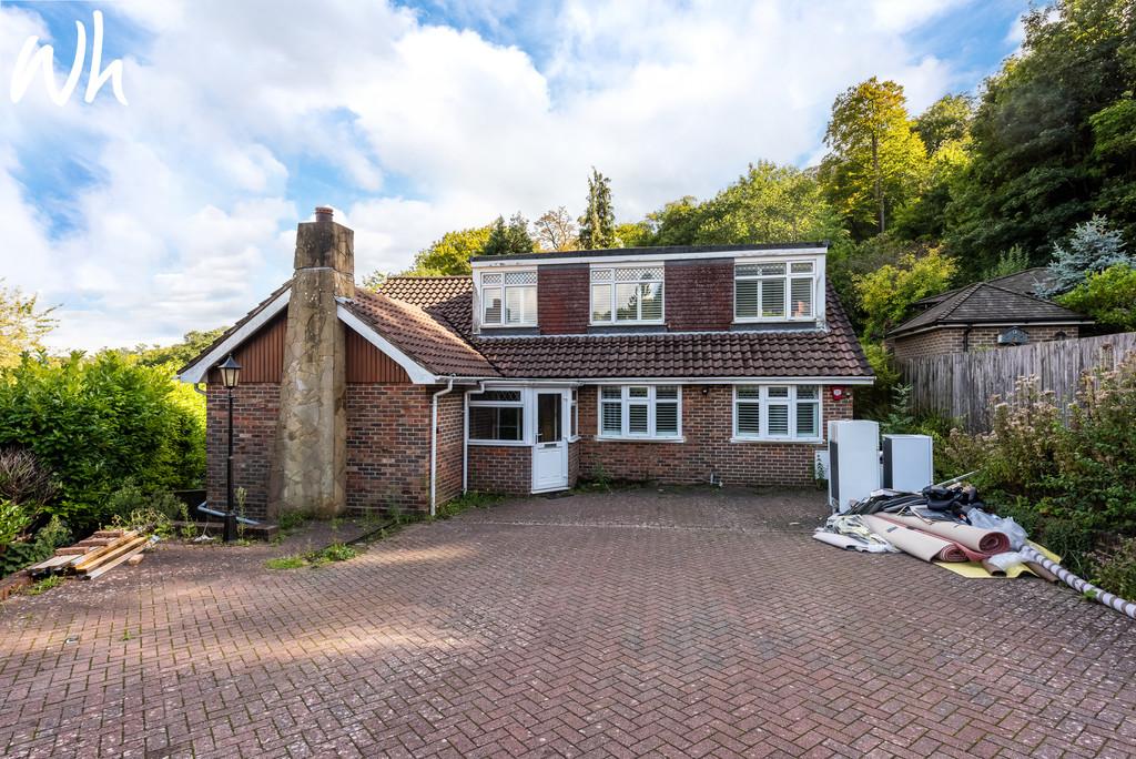 Shepherds Croft, Brighton 5 bed detached house £3,250 pcm (£750 pw)