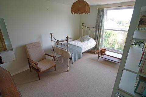 30 Fields Court, Warwick, CV34 5HP