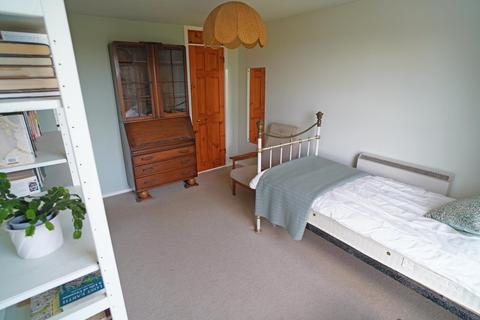 30 Fields Court, Warwick, CV34 5HP