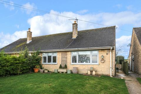 2 bedroom semi-detached bungalow to rent, Quarry Ground, Fifield