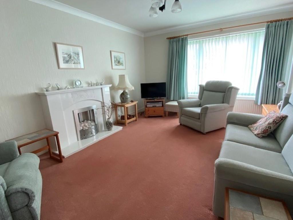 Cardigan Crescent, WestonsuperMare 2 bed detached bungalow £335,000