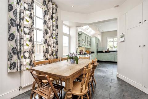 17 Murray Road, London, SW19 4PD