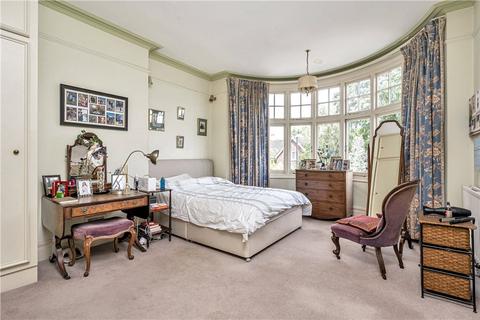 17 Murray Road, London, SW19 4PD
