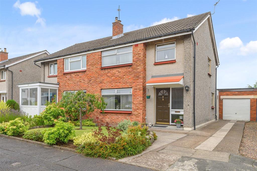 Kingsley Avenue, Stenhousemuir 3 bed semidetached house £210,000