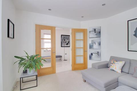 34 Bencombe Road, Purley, CR8 4DQ