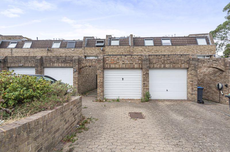Wavell Court, Elgin Road, East Croydon 4 bed terraced house for sale