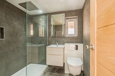 2 bedroom house for sale, Kingsway, Farnham Common