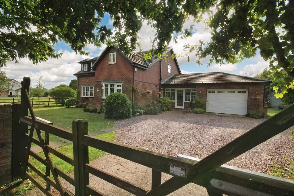 Street Lane, Lower Whitley, Warrington, WA4 4 bed detached house for