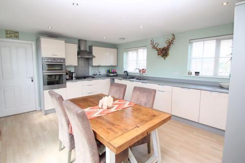 18 Campbell Road, Hawkinge, Folkestone, CT18 7TL