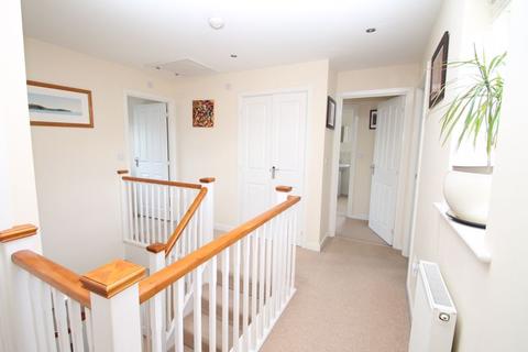 18 Campbell Road, Hawkinge, Folkestone, CT18 7TL