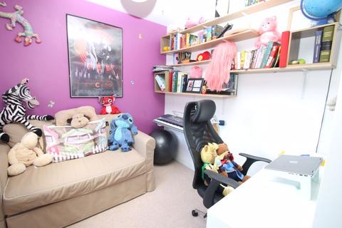 18 Campbell Road, Hawkinge, Folkestone, CT18 7TL