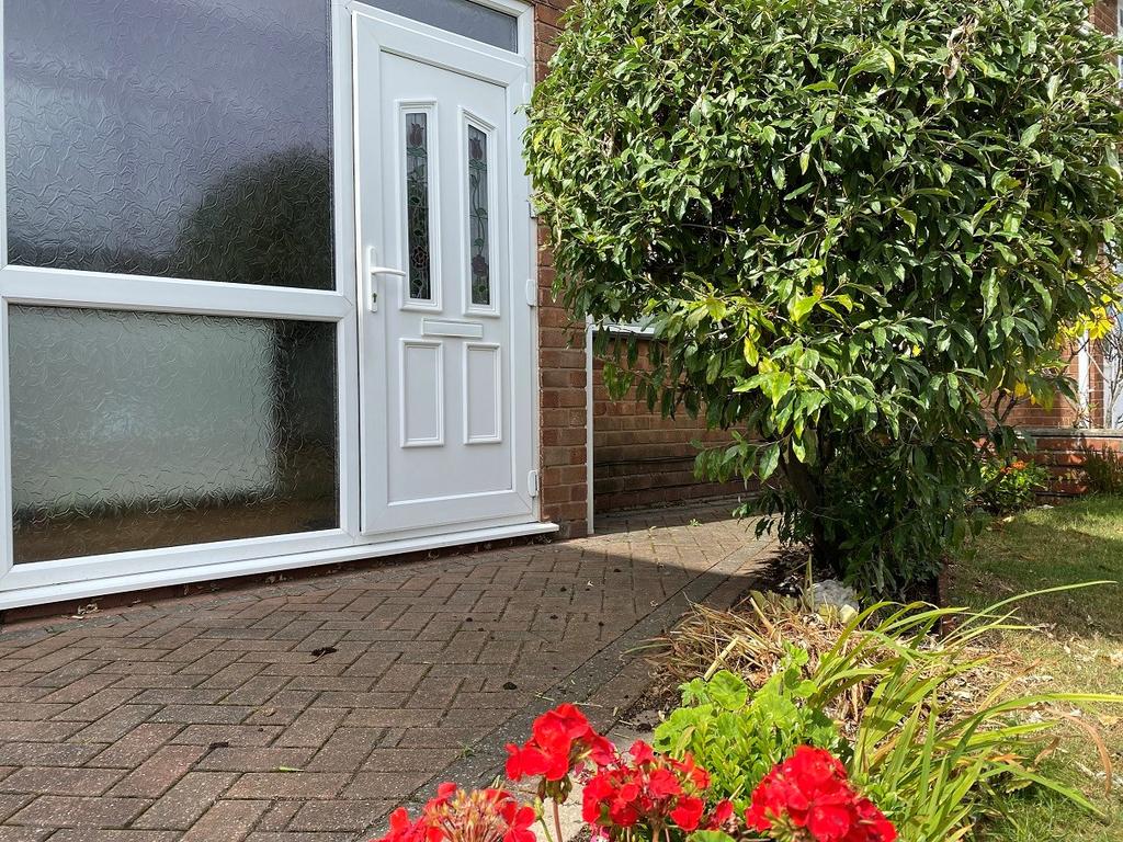 Park Road, Formby, Liverpool, L37 3 bed semidetached house £270,000