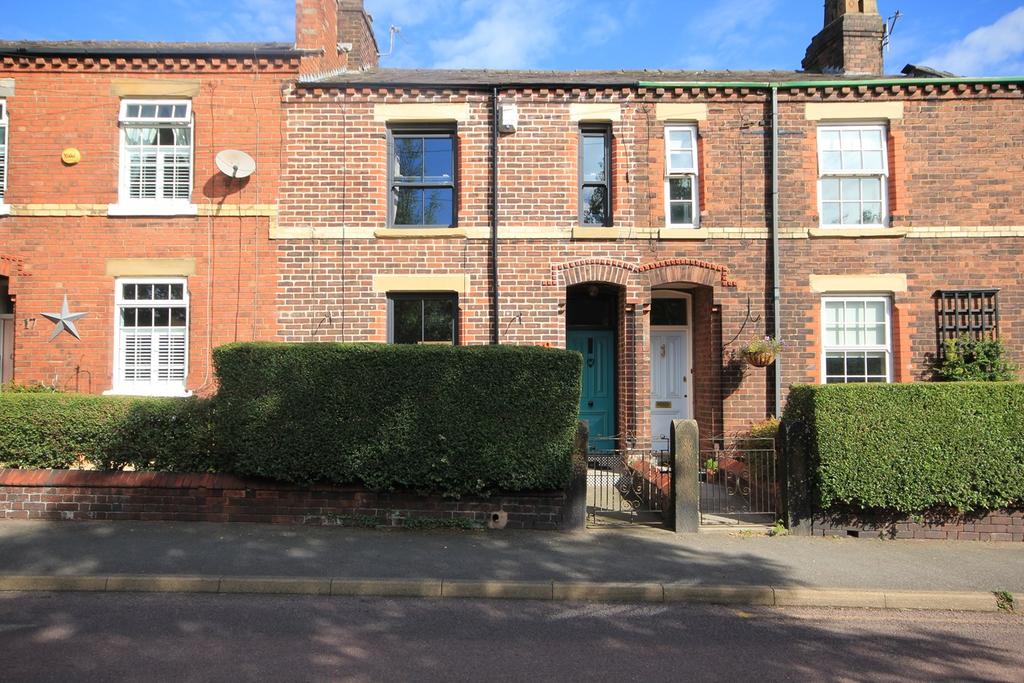 Myddleton Lane, Winwick, Warrington, WA2 2 bed terraced house £220,000