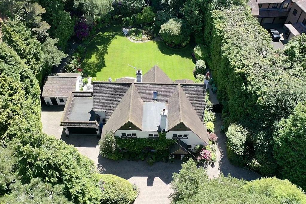 Bury Road, Branksome Park, Poole, BH13 4 bed detached house for sale