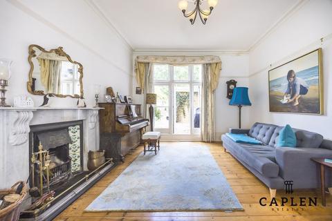 6 bedroom semi-detached house for sale - Epping New Road, Buckhurst Hill