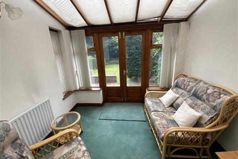 88 Clifton Crescent, Sheffield, S9 4BE