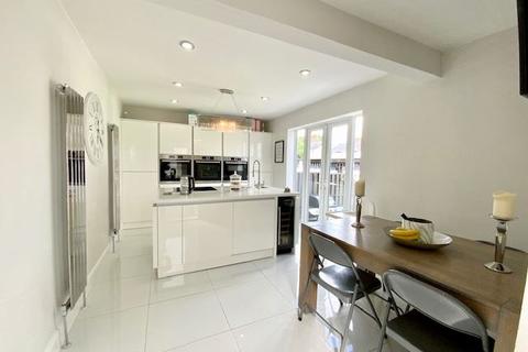 31 Ballifield Road, Sheffield, S13 9HW
