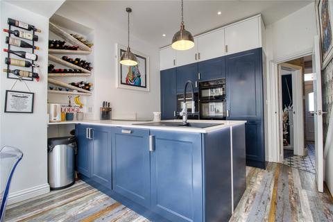 15 Burrow Road, Ilfracombe, EX34 8JD