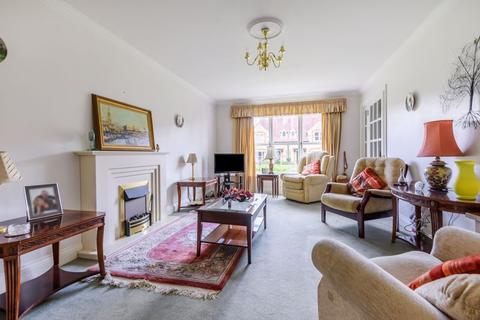 2 bedroom retirement property for sale - Penstones Court, Marlborough Lane, Faringdon