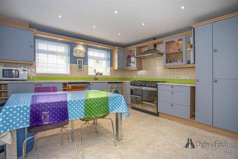 15 Hunt Close, Radcliffe On Trent, Nottingham, NG12 2EQ
