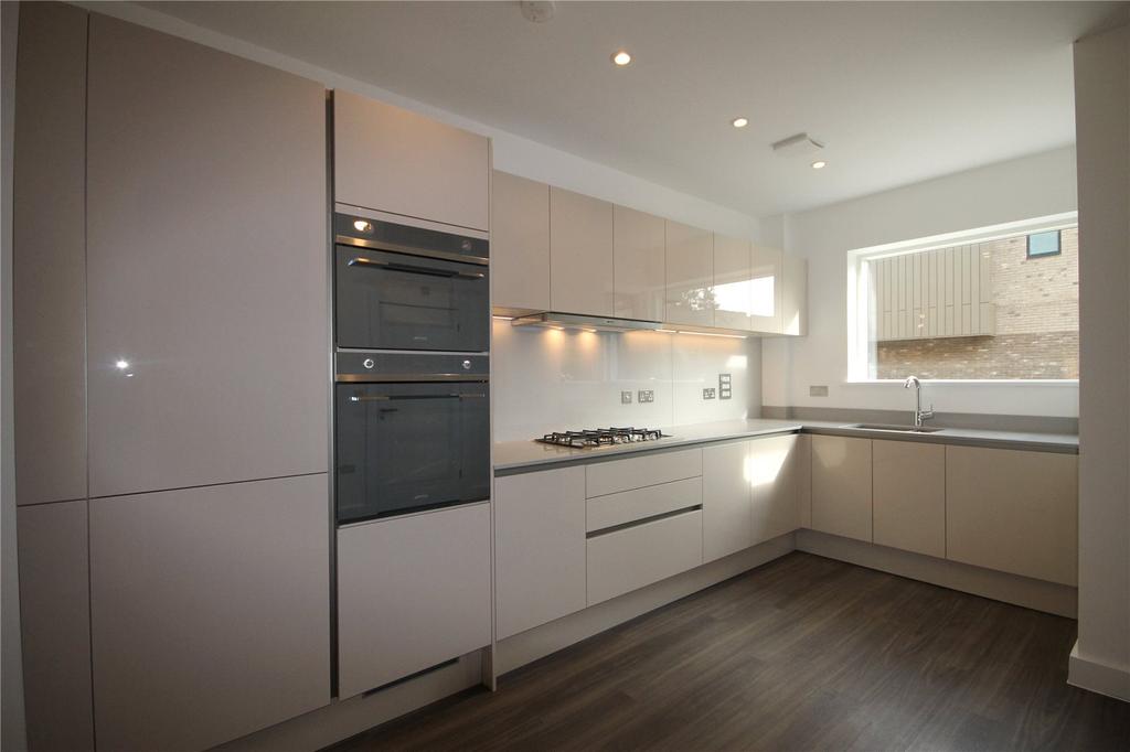 Lilywhite Drive, Cambridge, CB4 2 bed terraced house £2,250 pcm (£519 pw)