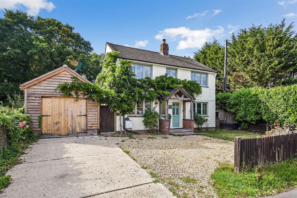 Woodlands Road, Woodlands, Hampshire 4 bed detached house £850,000