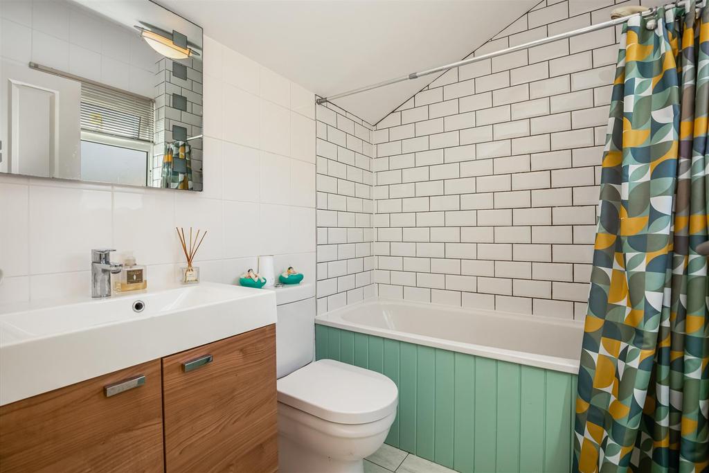 A19 - Dartmouth, Roseville Street - 220825.jpg