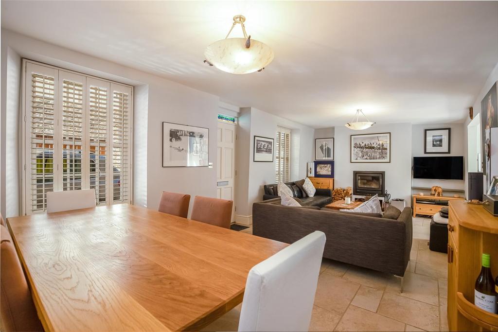 A10 - Dartmouth, Roseville Street - 220825.jpg