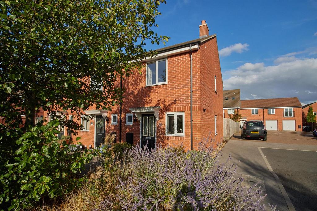 Sansome Drive, Hinckley 2 bed townhouse £195,000