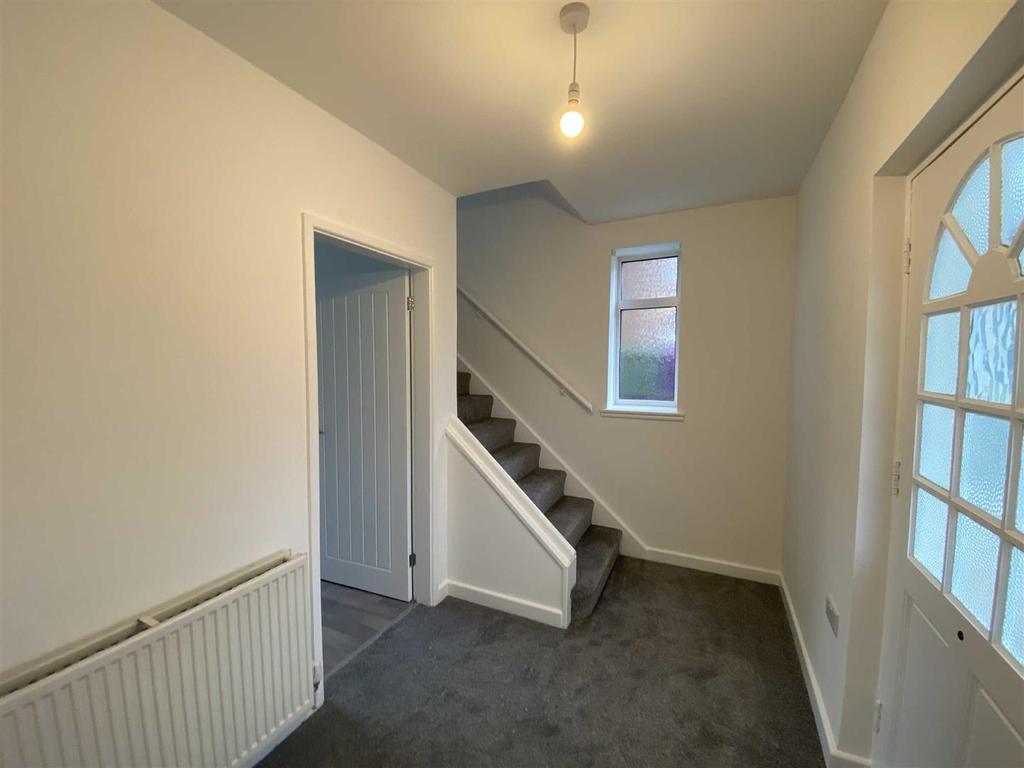 8 Giffard Road, Bushbury, Wolverhampton 3 bed semidetached house £