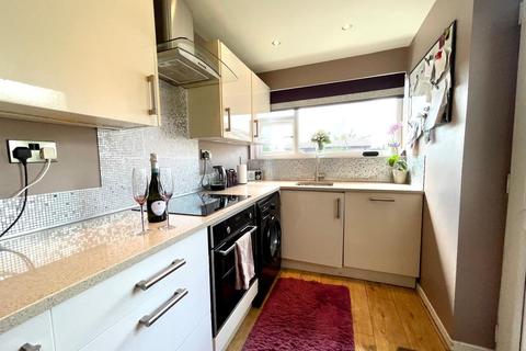 11 Link Road, Huddersfield, HD1 4QQ