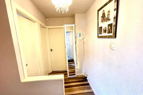 11 Link Road, Huddersfield, HD1 4QQ
