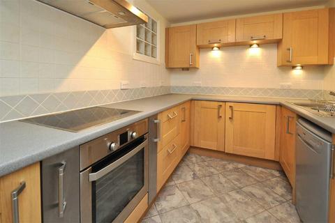 2 bedroom apartment to rent - 16 Magnolia Court, Muchall Road, Penn