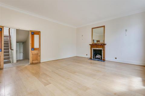 4 bedroom flat for sale - Westbourne Gardens, London W2