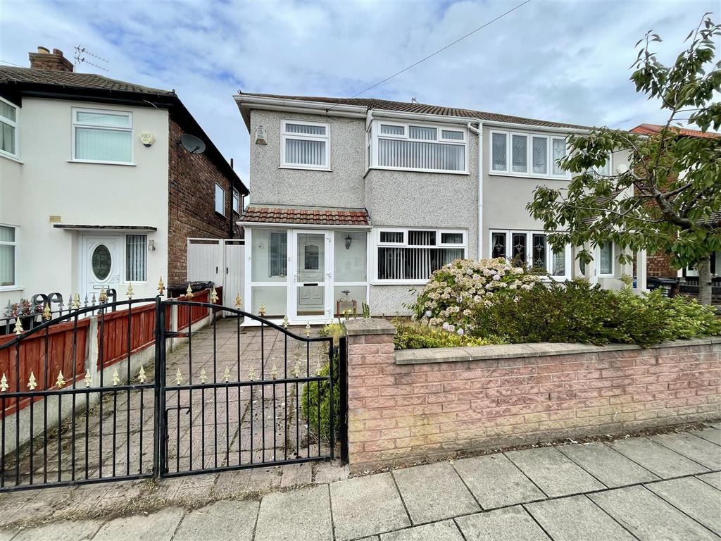 Hilary Avenue, Liverpool 3 bed semidetached house £165,000