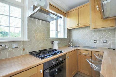 2 bedroom flat to rent, The Mount, Hampstead, NW3