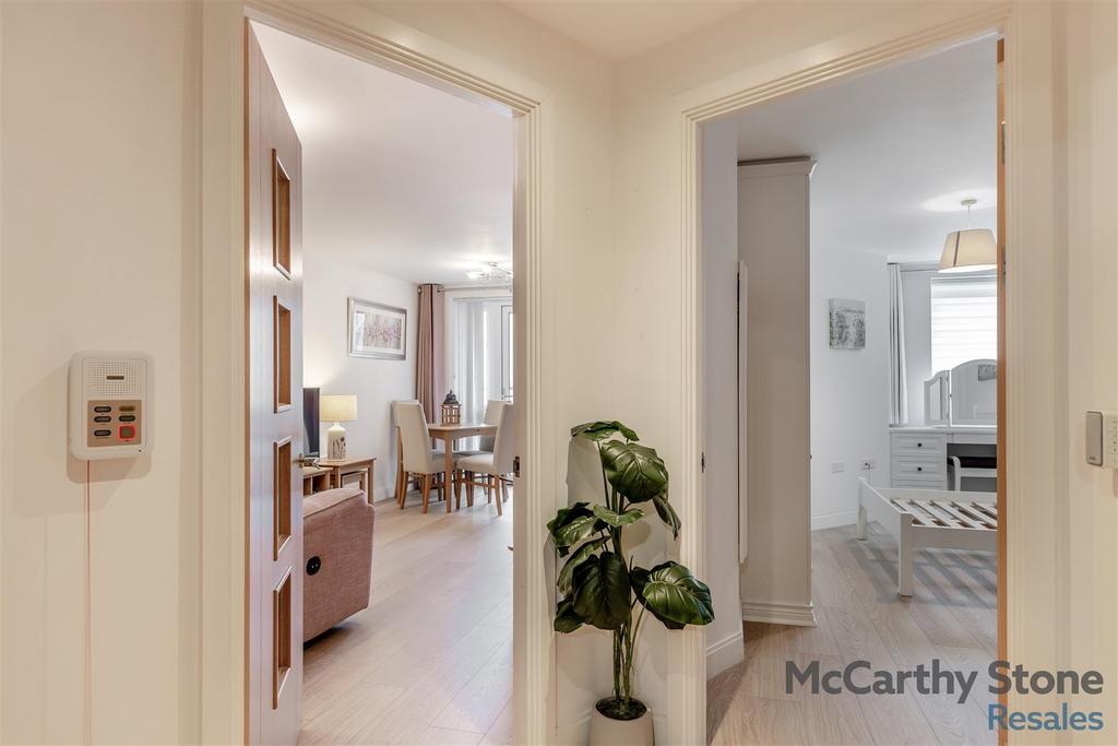 8661213-interior05.jpg