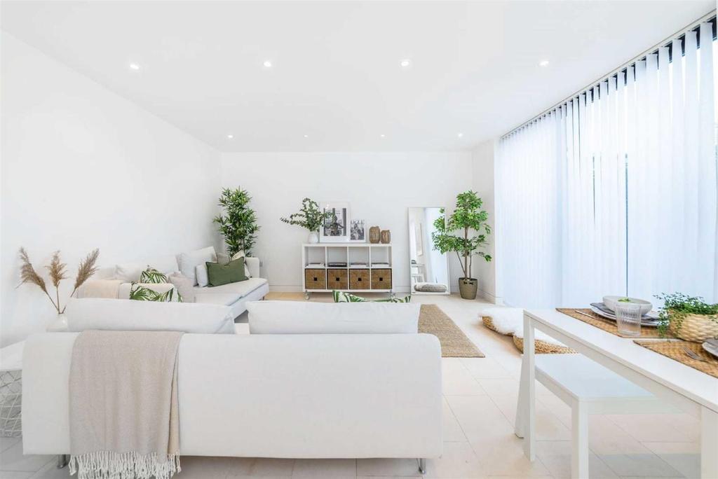 Latitude House, Oval Road, Camden Town, London 2 bed flat £4,117 pcm
