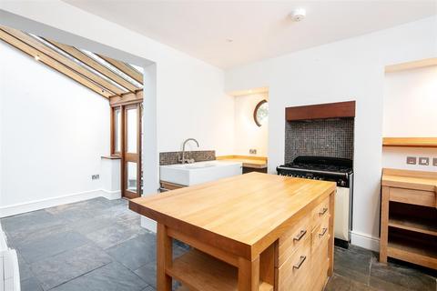 5 Cornwallis Avenue, Bristol, BS8 4PP