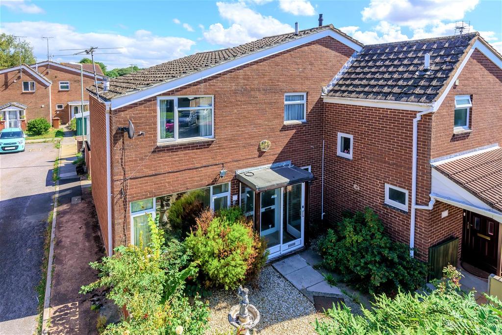 Knightswood, Cullompton 3 bed semidetached house £260,000