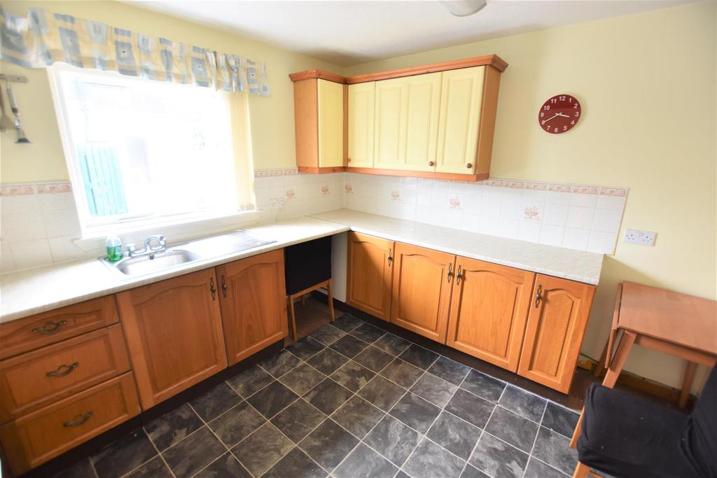 40 Leanaig Road, Conon Bridge, Dingwall 2 bed semidetached house £