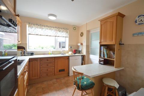 3 bedroom detached bungalow for sale - 21 Helmeth Road, Church Stretton, SY6 7AS