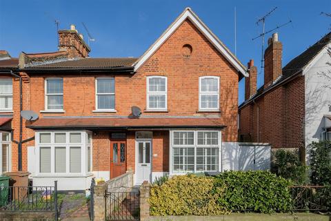 14 Willow Street, London, E4 7EG