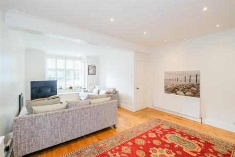 14 Willow Street, London, E4 7EG